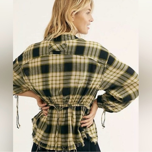 We The Free Plaid Pacific Dawn Frayed Top EUC! - Picture 4 of 6